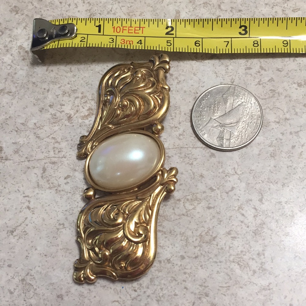 VINTAGE SIGNED GINNIE JOHANSON ‘89 PEARL BROOCH - Picture 5 of 5